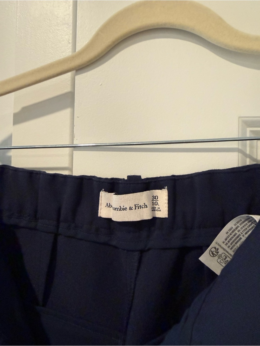 Abercrombie & Fitch Navy Sloane Tailored Wide Leg Pant - Picture 3 of 5